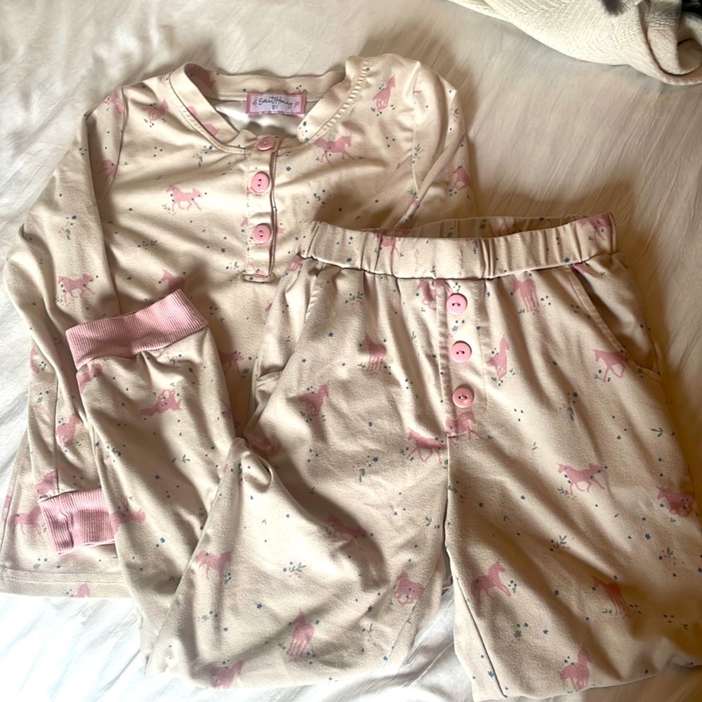 Sweet honey unicorn pajama set; 6Y